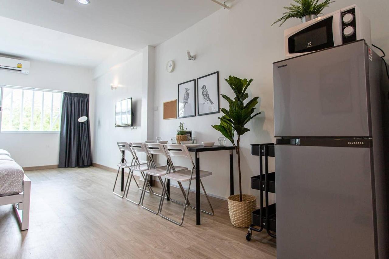 B3 Cosy /5 Guests/ Near Mrt/full Kitchen *